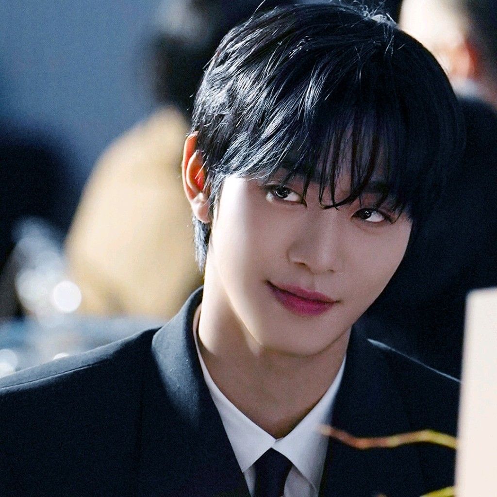 Latest photo of Ahn Hyoseop