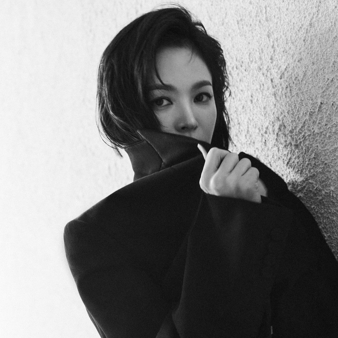 Recent activity shot of Song Hyekyo