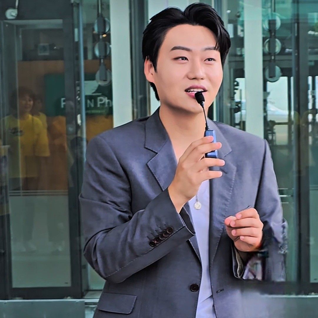 Latest photo of Min Soohyun