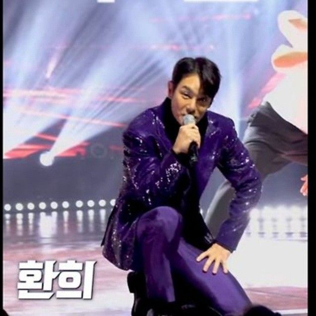 Behind-the-scenes cut of Hwanhee