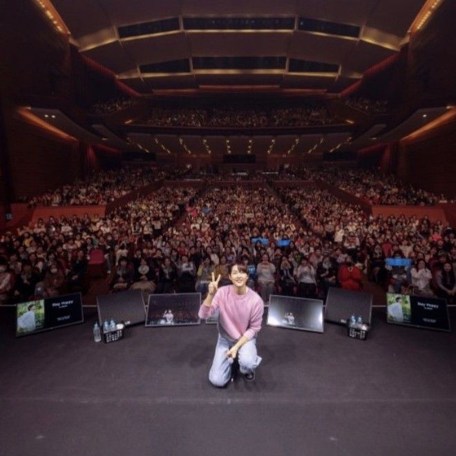 宋钟基的最新照片