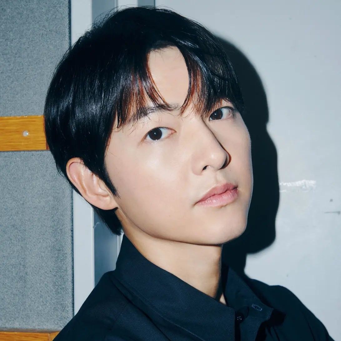 Latest photo of Song Joongki