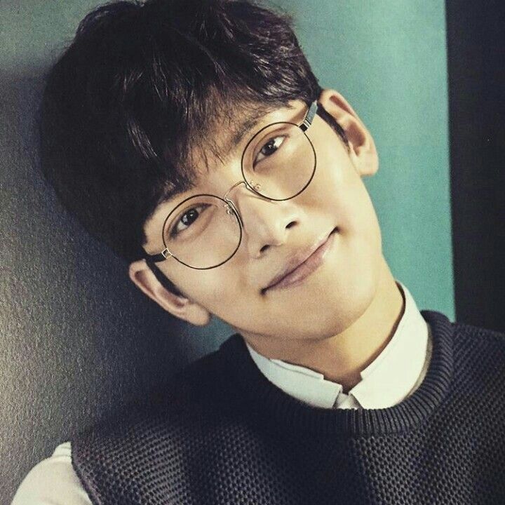 Behind-the-scenes cut of Ji Changwook