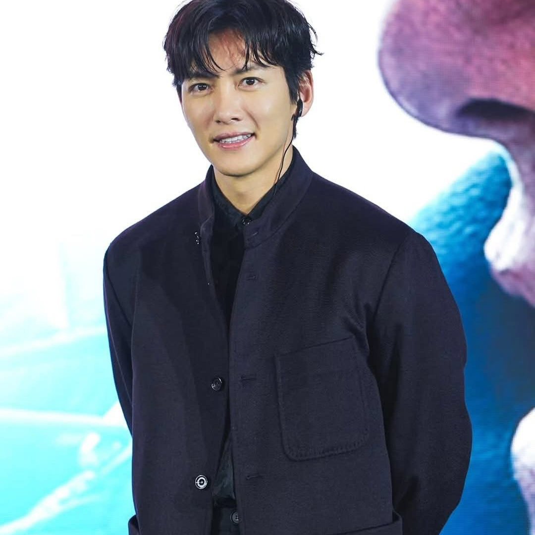 粉丝拍下的池昌旭瞬间