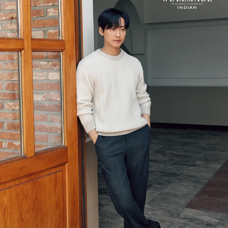 Behind-the-scenes cut of Namkoong Min