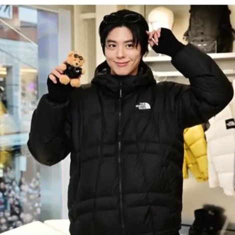 Behind-the-scenes cut of Park Bogum