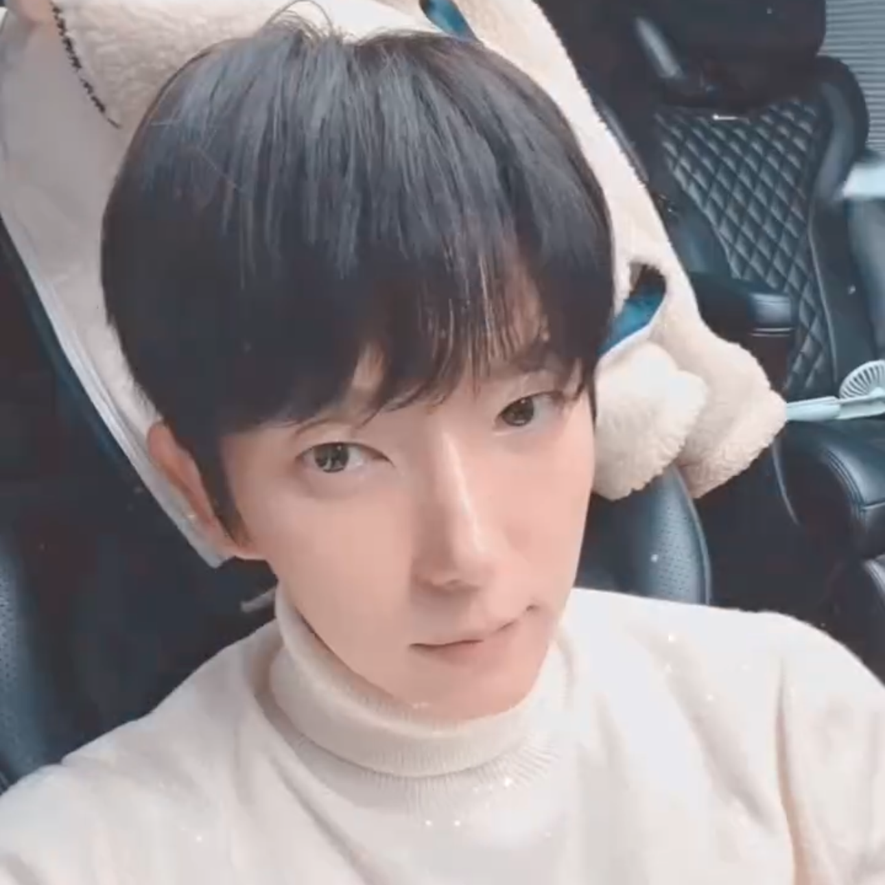 Behind-the-scenes cut of Lee Joongi