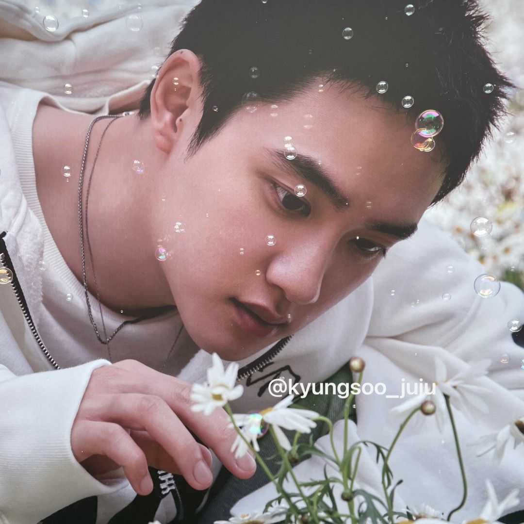 Recent activity shot of Doh Kyungsoo (D.O.)