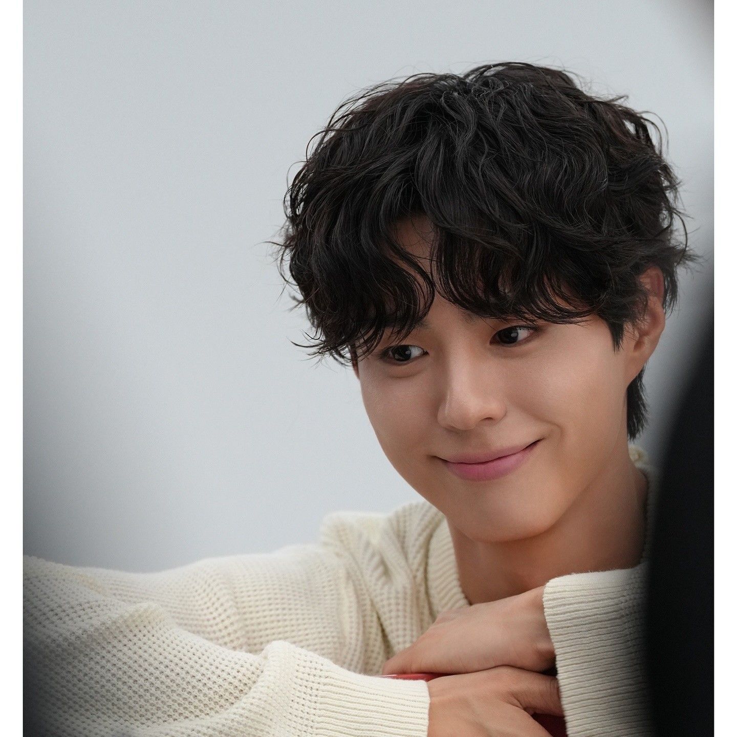 A moment captured by a fan of Park Bogum