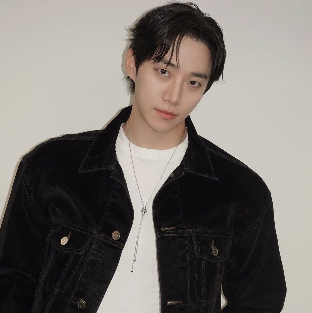 イ・ジュノのビハインドカット