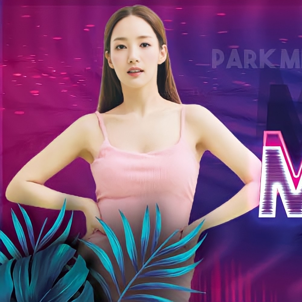 Behind-the-scenes cut of Park Minyoung