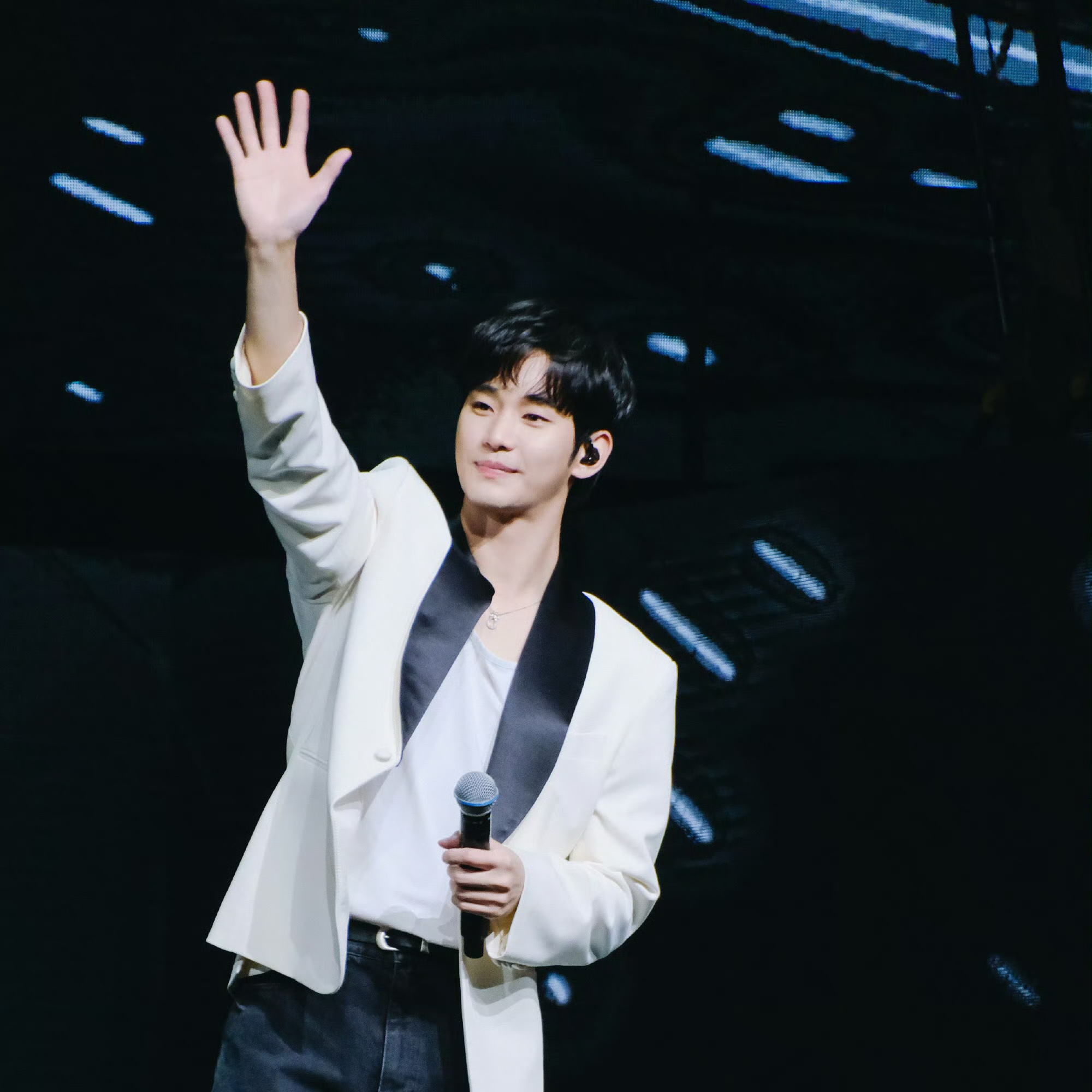 ファンが撮影したキム・スヒョンの瞬間