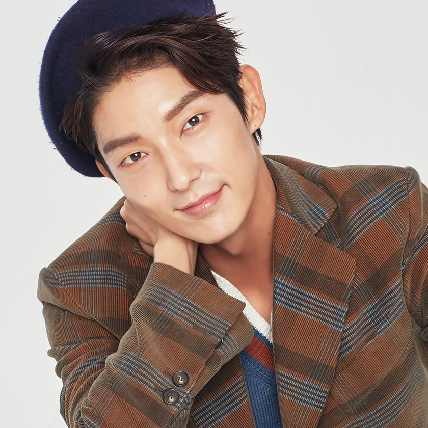 李準基的最新照片