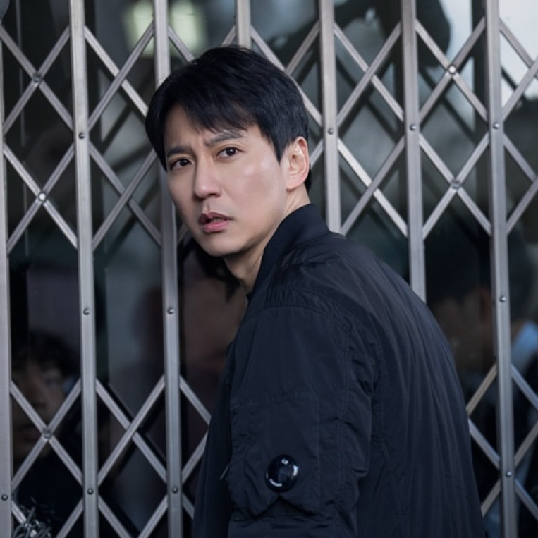 Behind-the-scenes cut of Kim Namgil