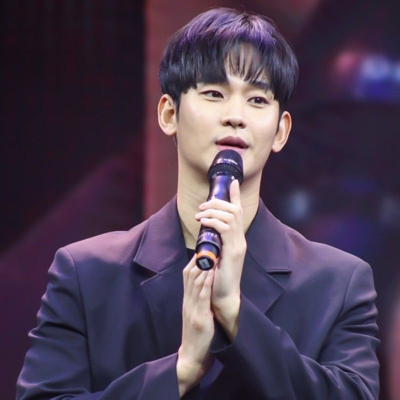 Behind-the-scenes cut of Kim Soohyun