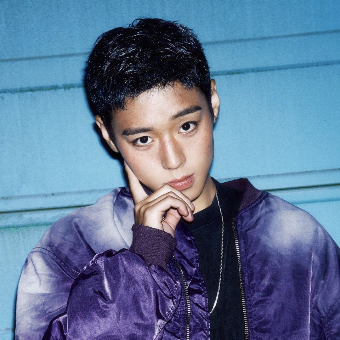 Behind-the-scenes cut of Park Jihoon