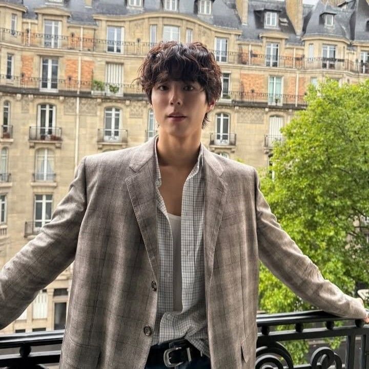 Latest photo of Park Bogum
