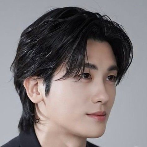 Latest photo of Park Hyungsik