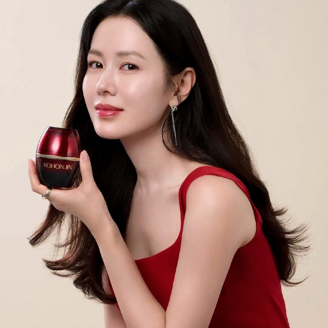 A moment captured by a fan of Son Yejin