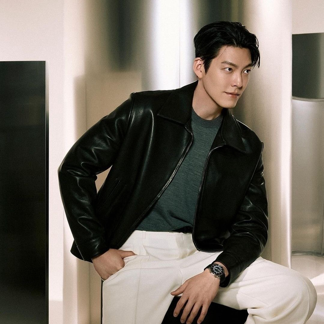 Behind-the-scenes cut of Kim Woobin