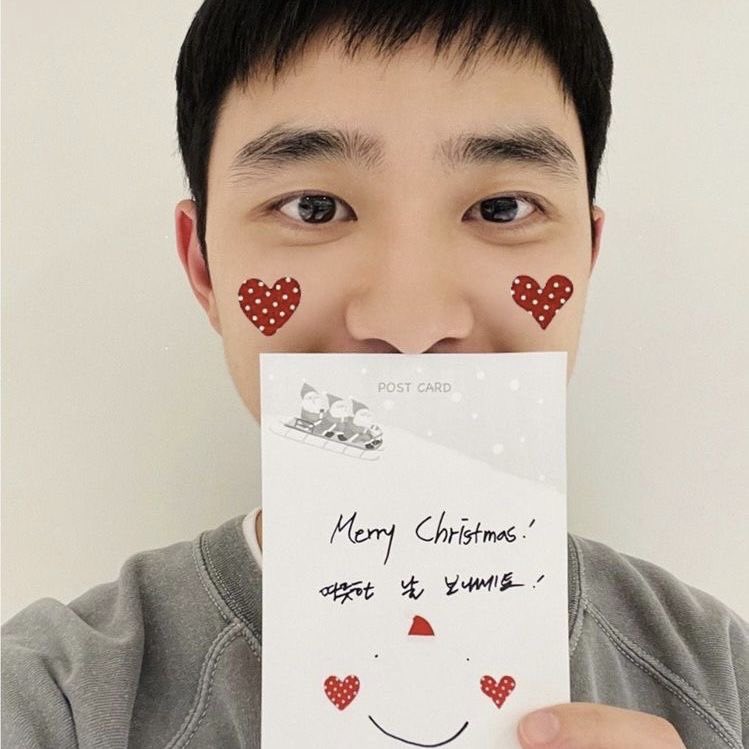 都暻秀 (D.O.)的幕後花絮