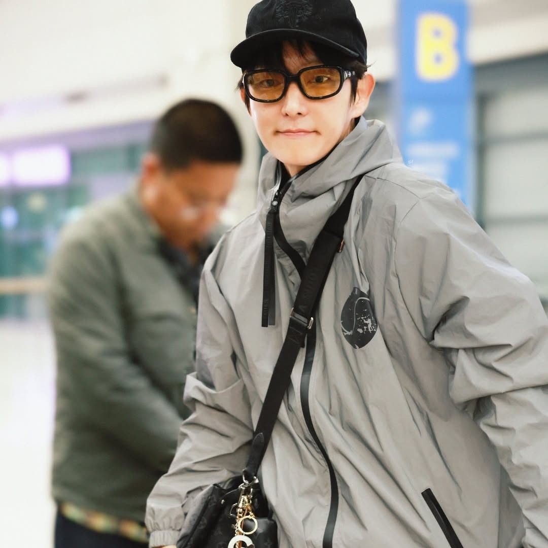 Recent activity shot of Lee Joongi