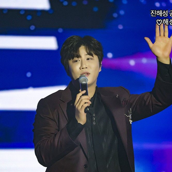 Behind-the-scenes cut of Jin Haesung