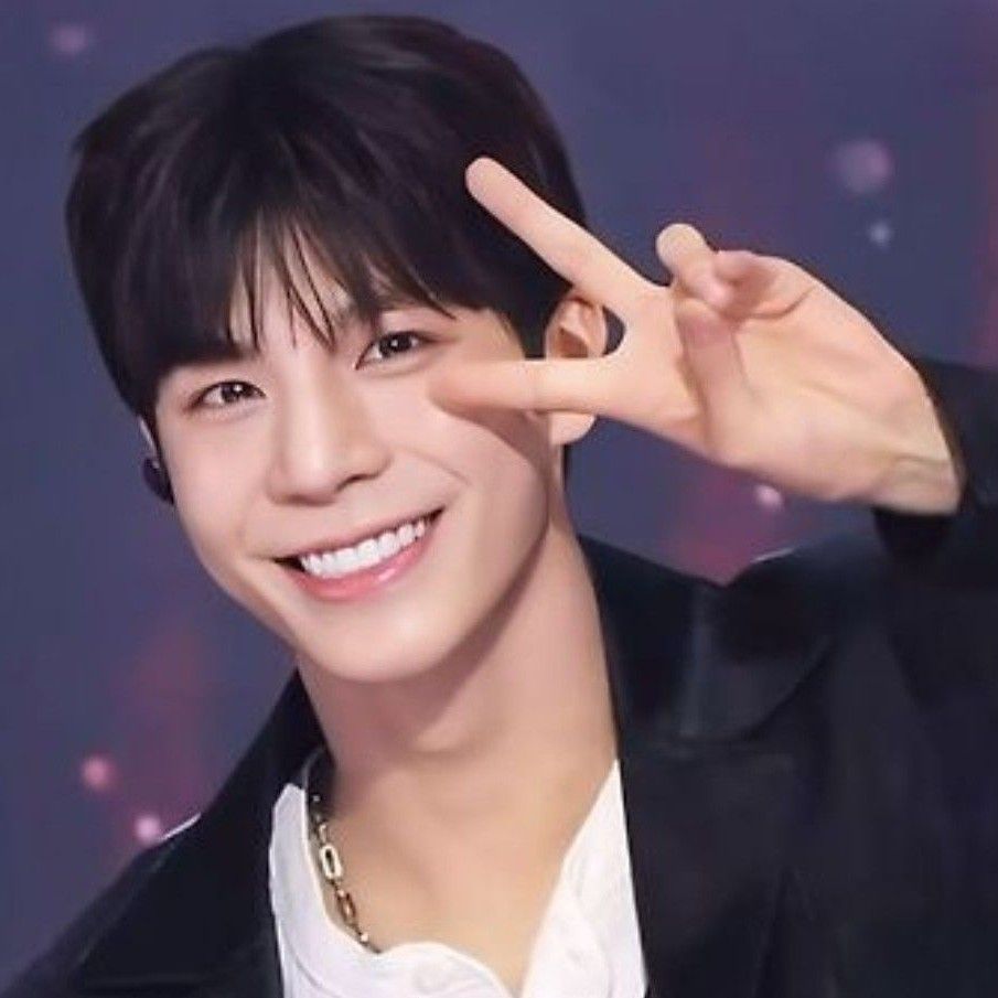 Recent activity shot of Jeong Dongwon