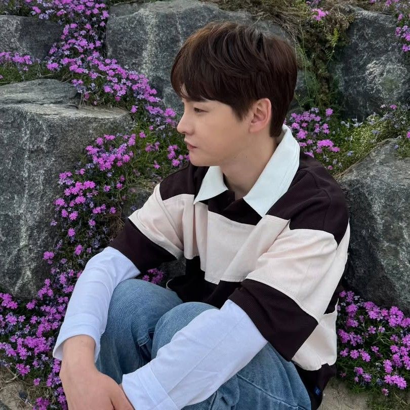 Recent activity shot of Park Seojin
