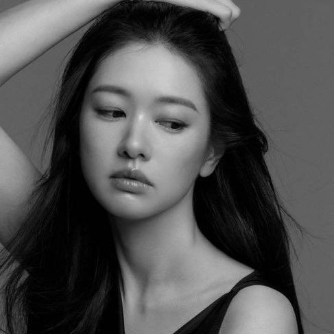 Behind-the-scenes cut of Jung Somin