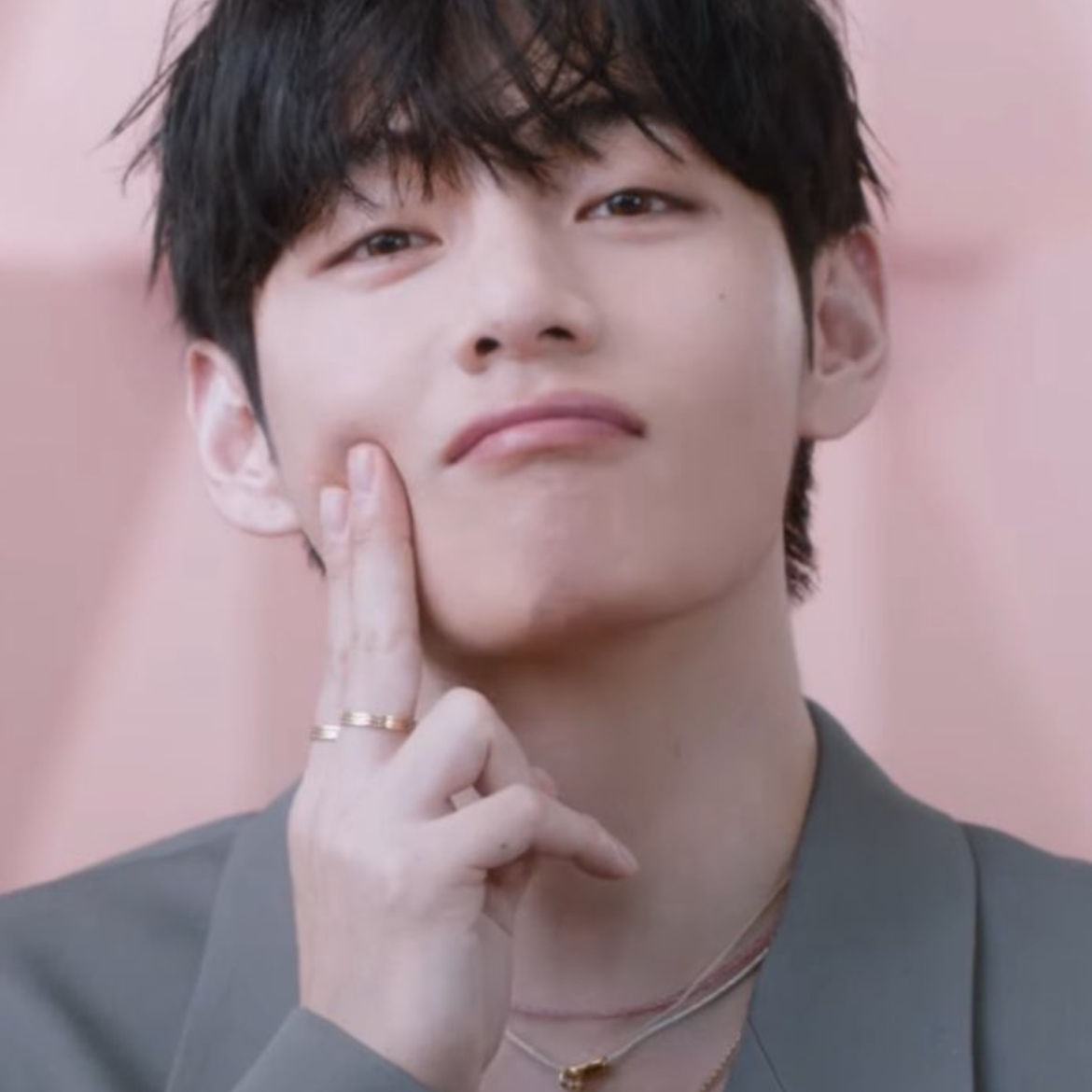 Behind-the-scenes cut of Kim Taehyung (V)