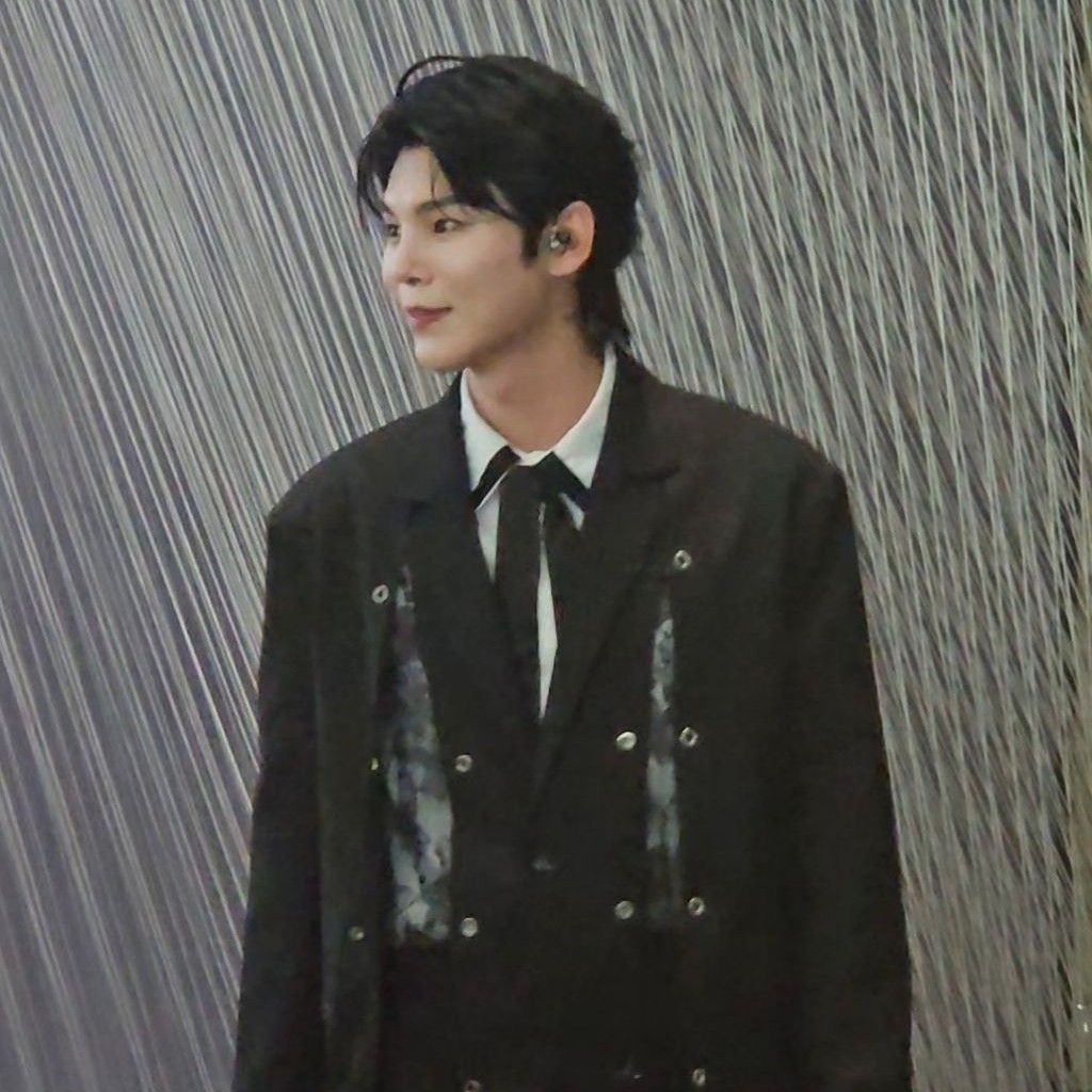A moment captured by a fan of Kim Junsu (1991)