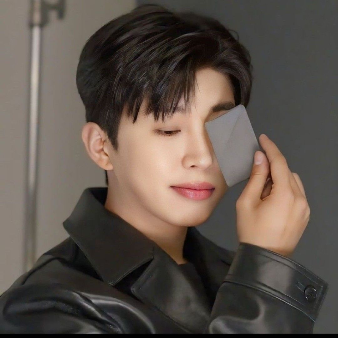 임영웅의 최신 사진