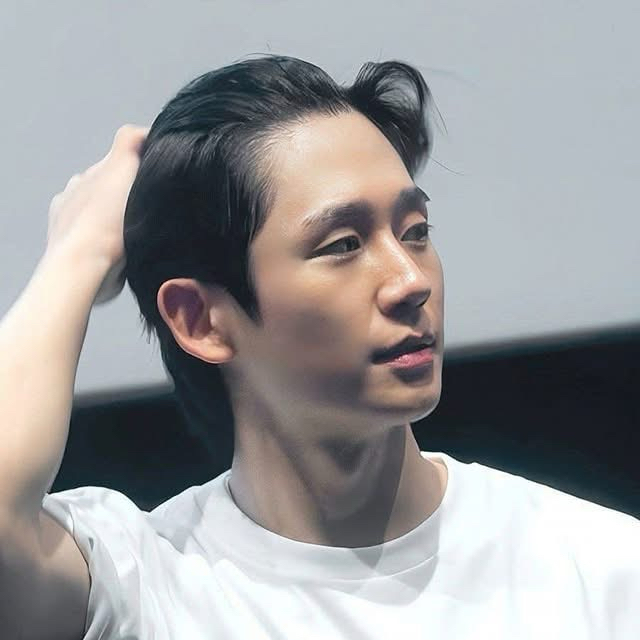 정해인 최근 활동샷