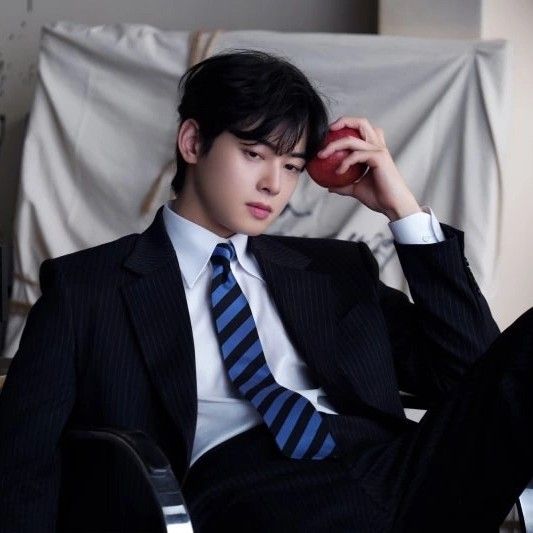 A moment captured by a fan of Cha Eunwoo