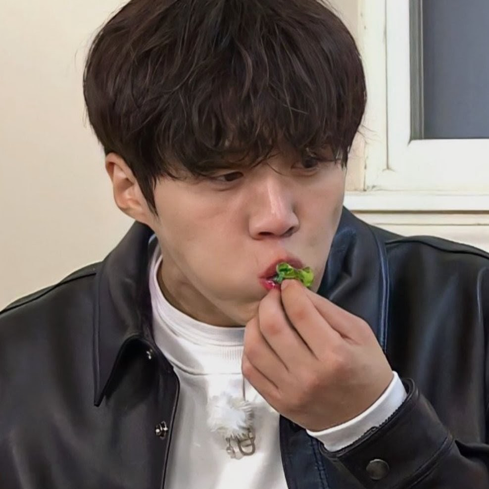 A moment captured by a fan of Kim Seonho