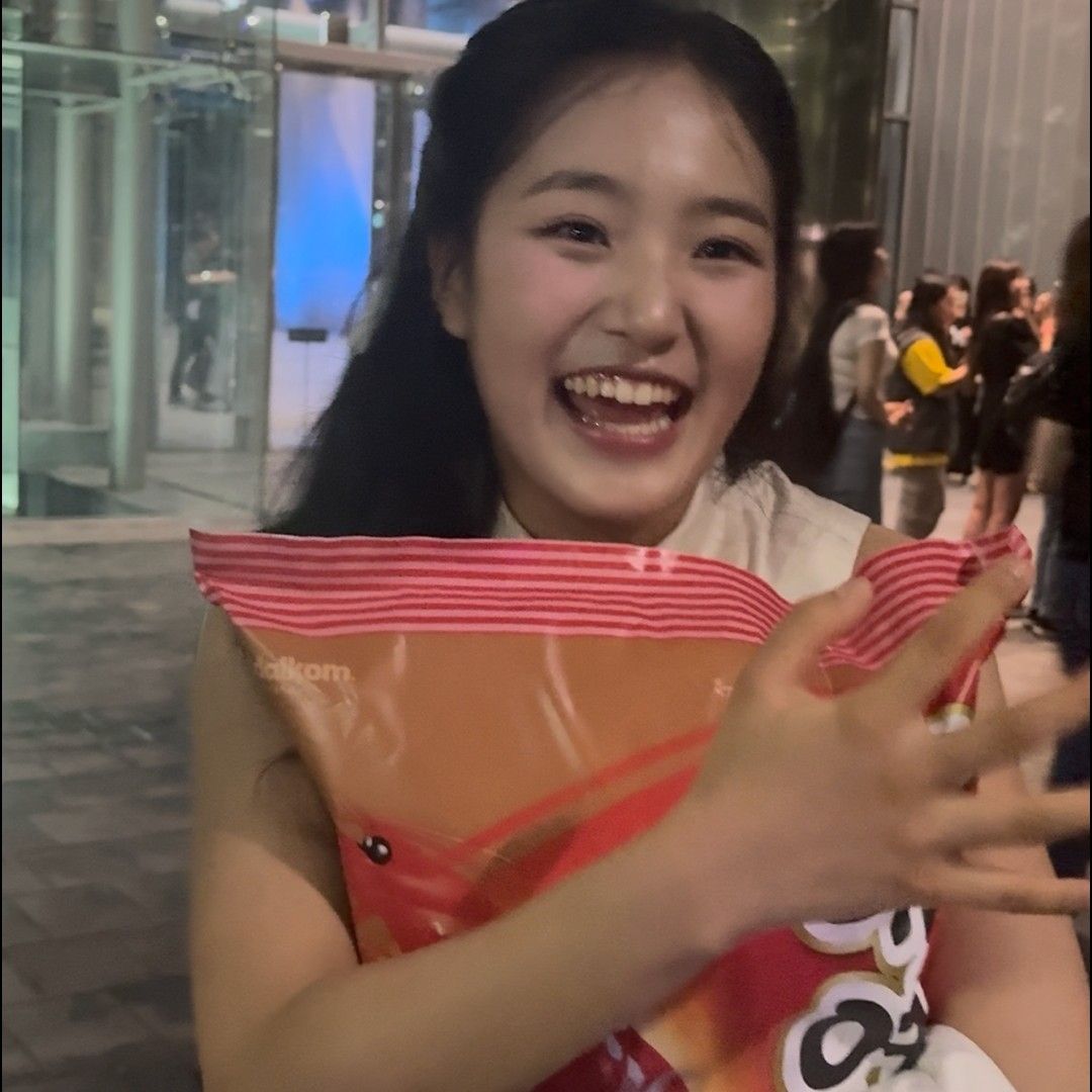 Behind-the-scenes cut of Kim Taeyeon