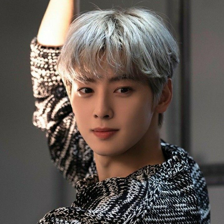 Foto kegiatan terbaru dari Cha Eunwoo