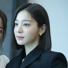 Behind-the-scenes cut of Seol Inah