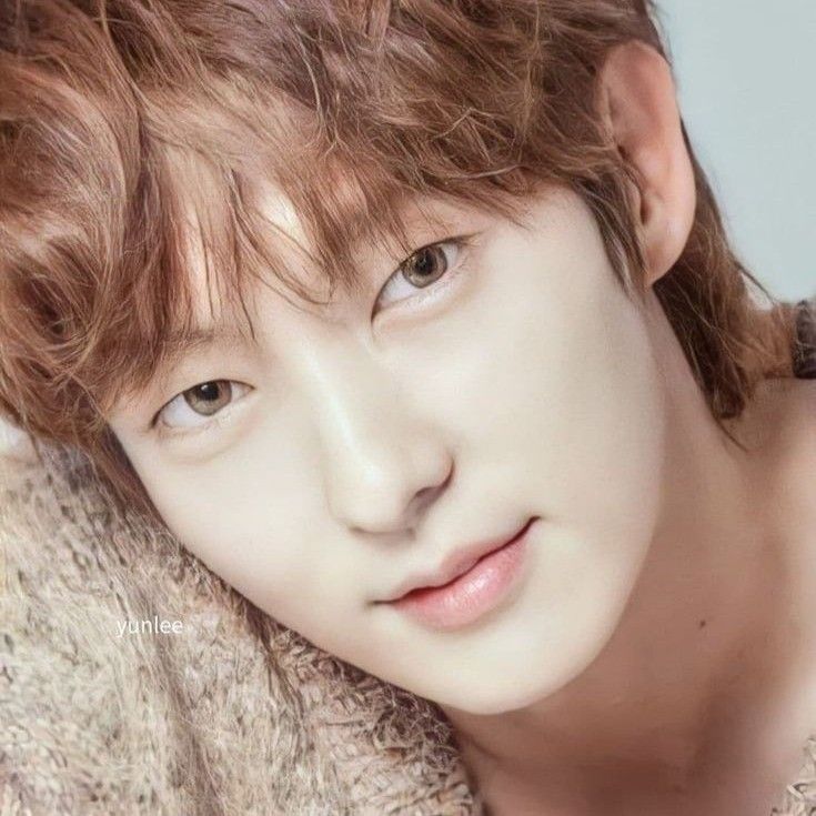 Latest photo of Lee Joongi