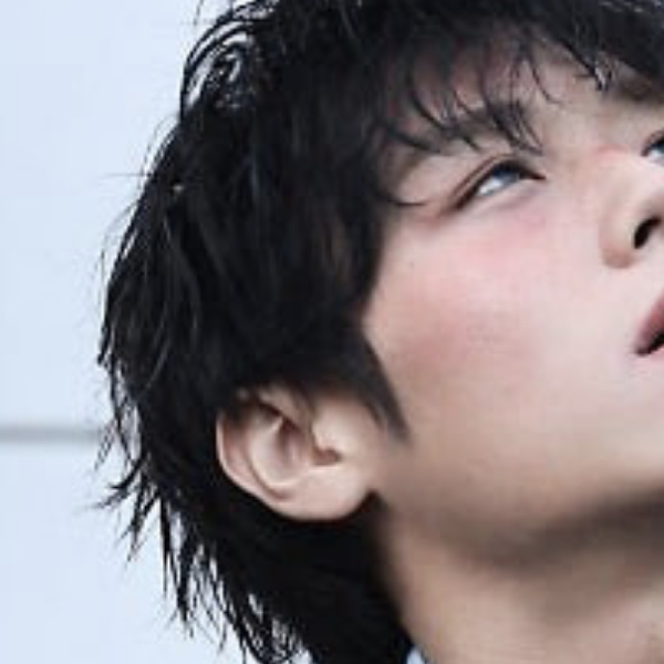 Behind-the-scenes cut of Park Jihoon