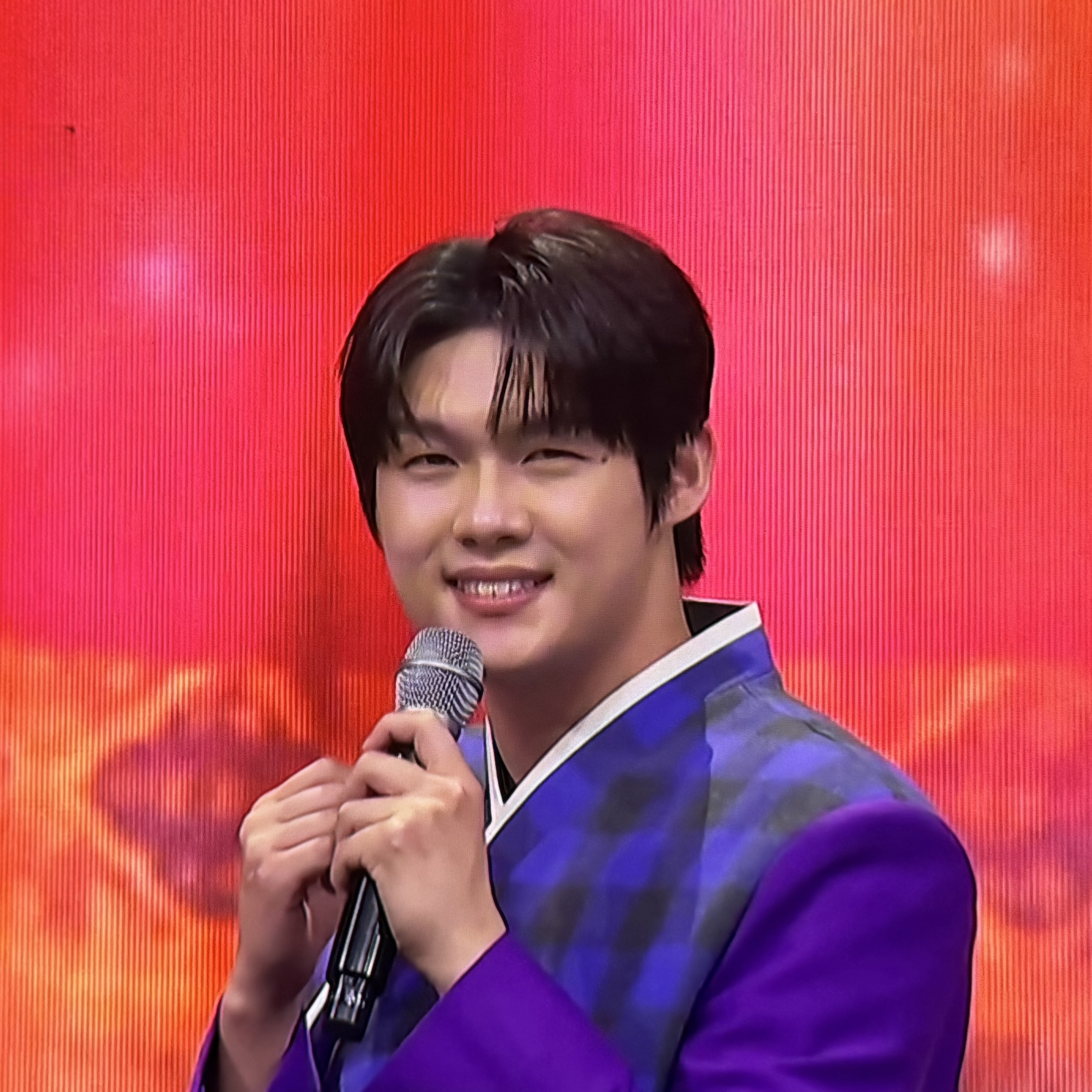 Behind-the-scenes cut of Choi Jaemyeong