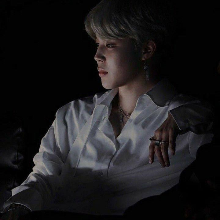 Recent activity shot of Ha Jimin