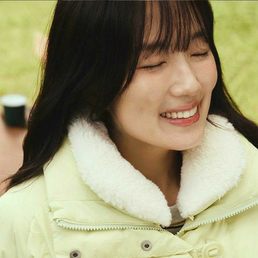 Recent activity shot of Kim Hyeyoon
