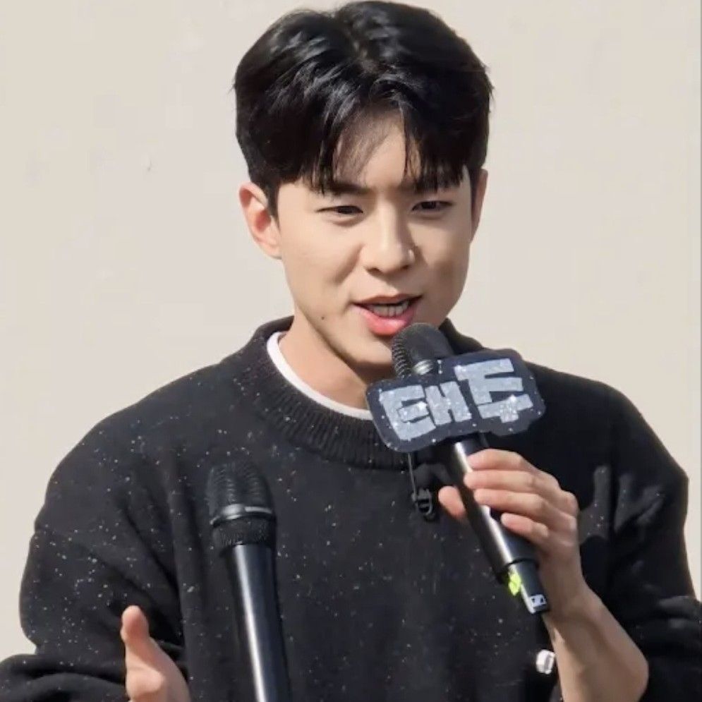 Behind-the-scenes cut of Na Taejoo