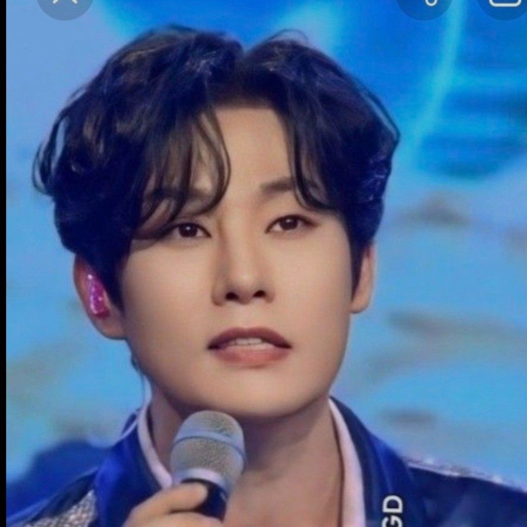 カン・ムンギョンの最新写真