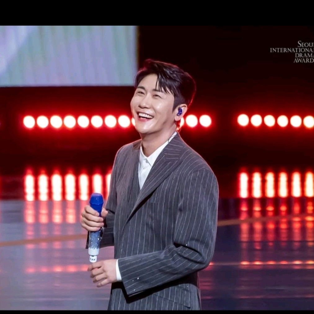 ヨンタクの最近の活動ショット