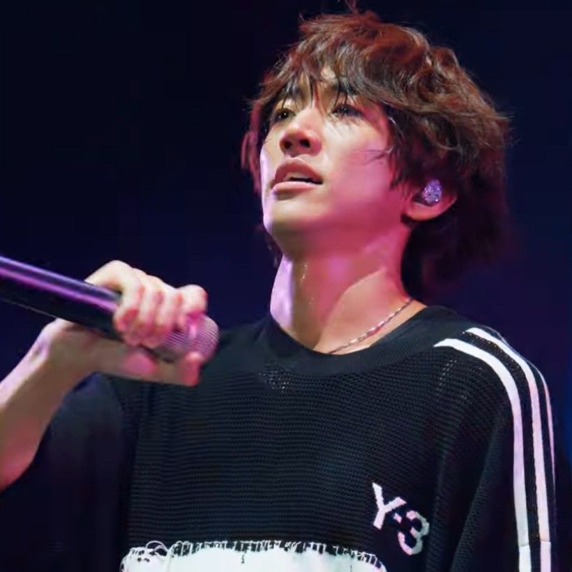 A moment captured by a fan of Lee Seungyoon