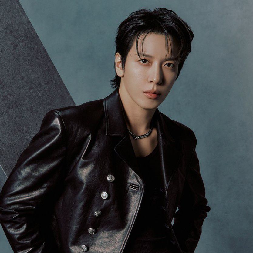 Behind-the-scenes cut of Jung Yonghwa