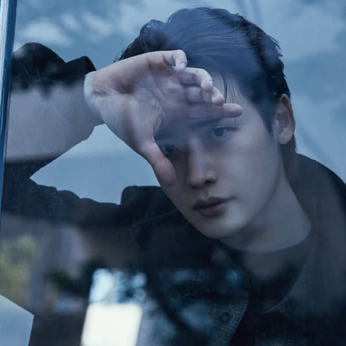 Behind-the-scenes cut of Lee Jongsuk